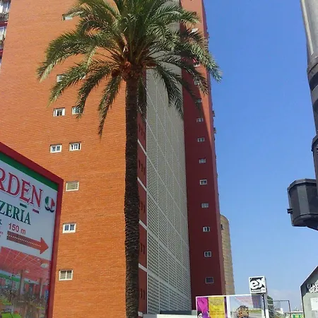 Blue Sky Apartment *